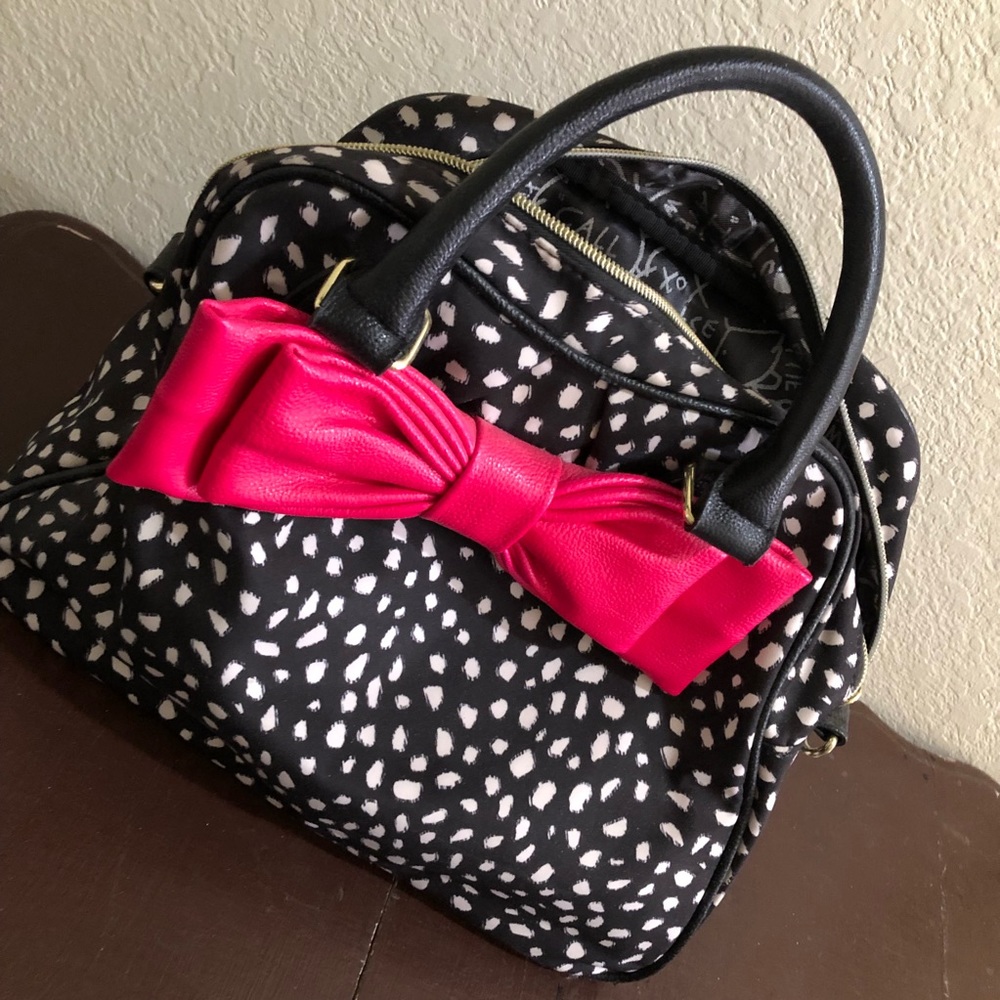 Betsy Johnson B/W Cheetah Hot Pink Bow Purse